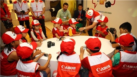 Canon ra mat Photo Studio cho tre em hinh anh