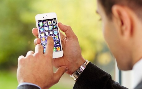 7 meo de pin iPhone dung lau hon dip le hinh anh