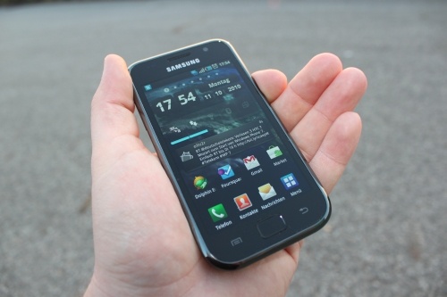 Chiếc Galaxy S đầu tiên của Apple ra đời năm 2010. Ảnh: Cnet.