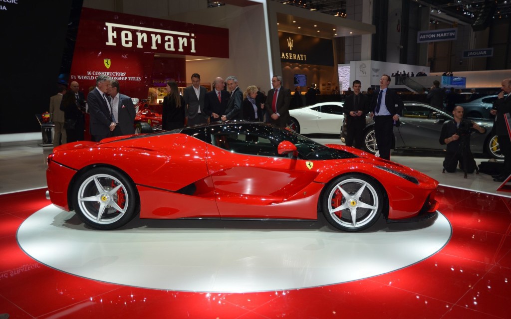 Ferrari LaFerrari co gia 1,4 trieu USD tai My hinh anh