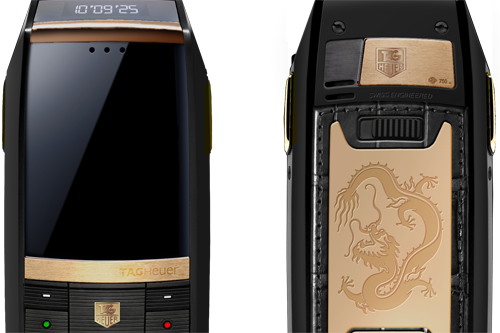 Bên ngoài vỏ và bàn phím phủ lớp bảo vệ PVD bên ngoài vỏ chỉ 0,1 micro mét, nhưng có thể chống xước, giữ cho bề mặt luôn đẹp và bền bỉ.