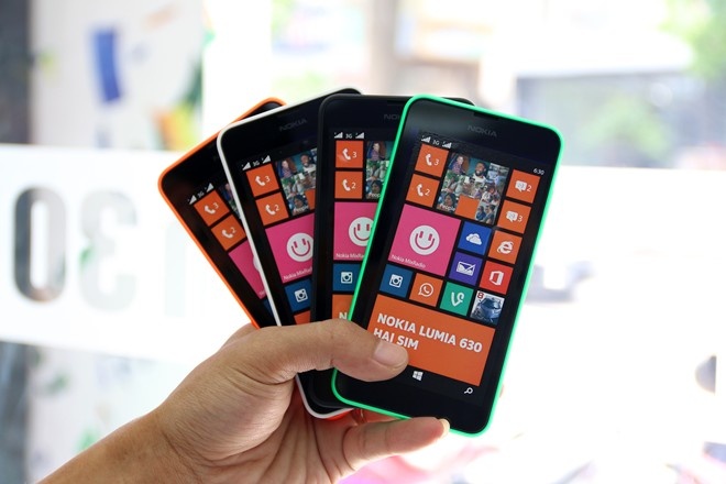 Smartphone moi o at ve Viet Nam hinh anh