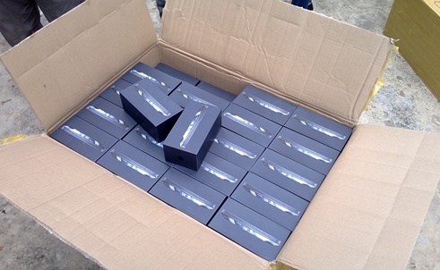 Anh kho phu kien iPhone lau bi bat o Sai Gon hinh anh