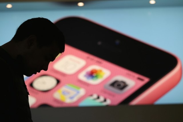 Apple va Google bi to thong dong an dinh luong nhan cong hinh anh