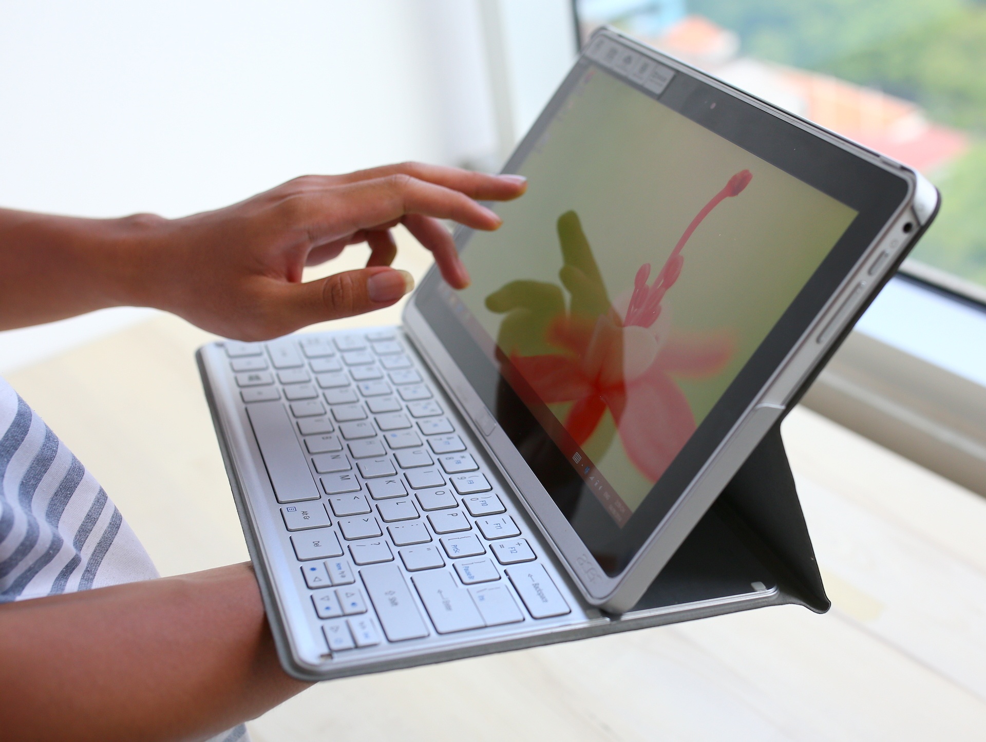 May tinh lai tablet Acer Aspire P3 tai VN gia 18,5 trieu hinh anh