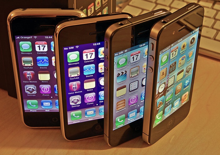 Các mẫu iPhone 3GS, 4 và 4S nằm trong diện đổi sạc.
