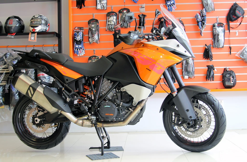 Chien binh KTM 1190 Adventure 2014 o Viet Nam hinh anh