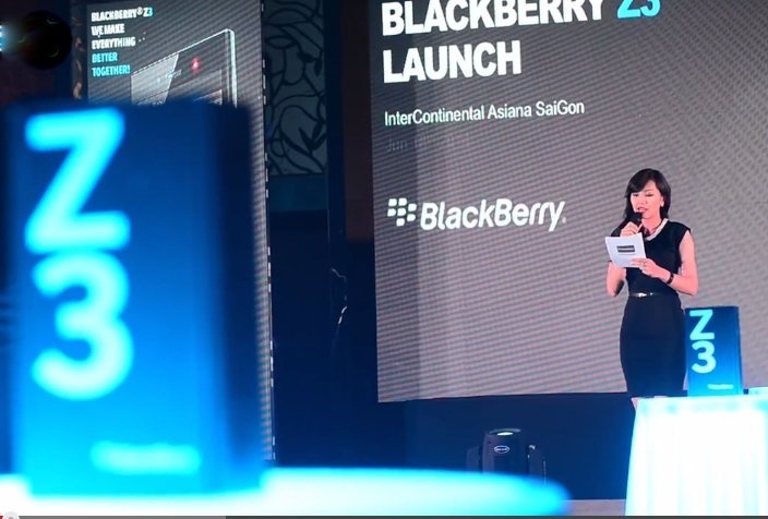 'Chua bao gio BlackBerry ra mot smartphone re nhu the o VN' hinh anh