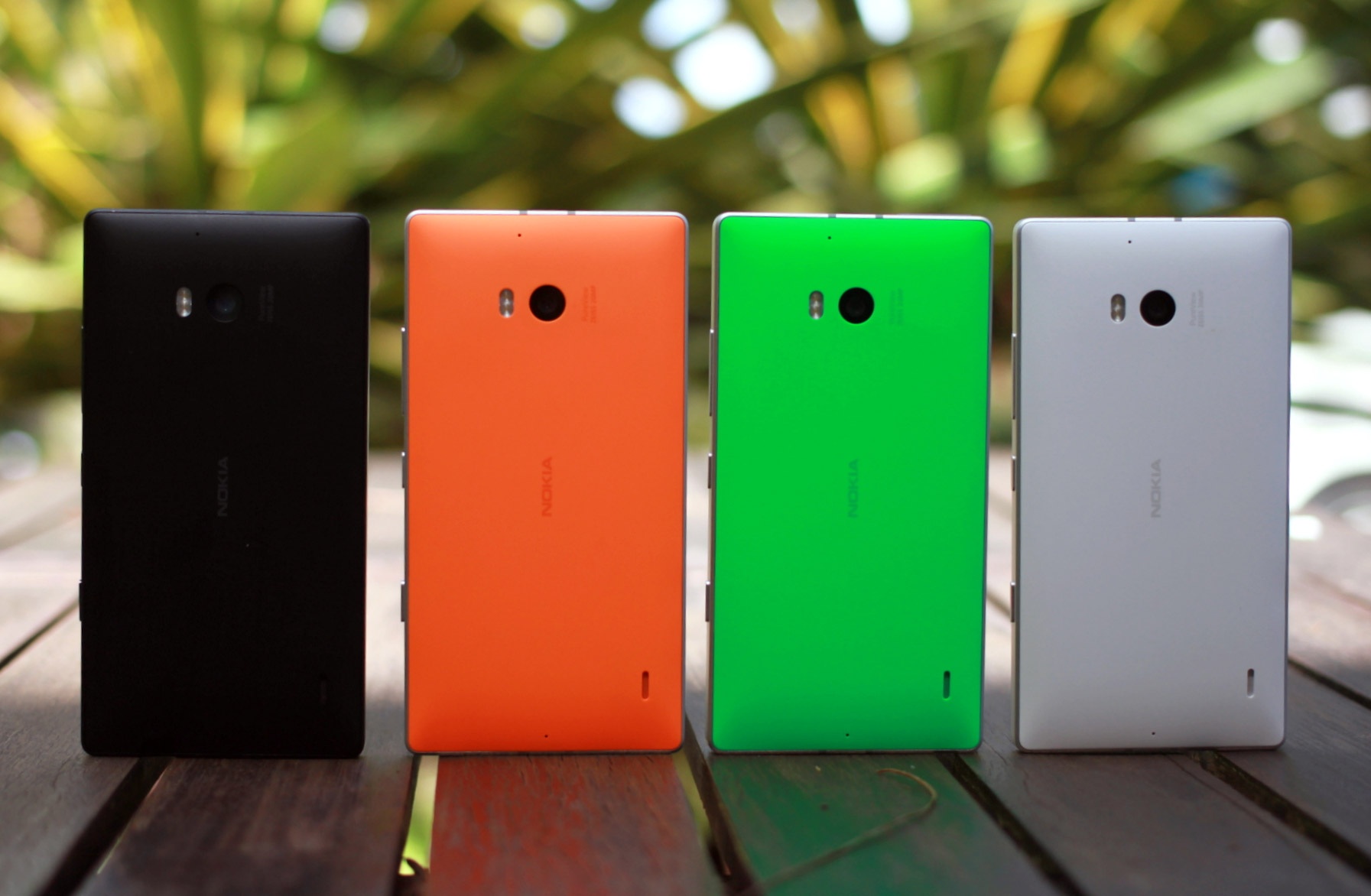 4 mau vo sexy cua Lumia 930 gia 13 trieu sap ban tai VN hinh anh