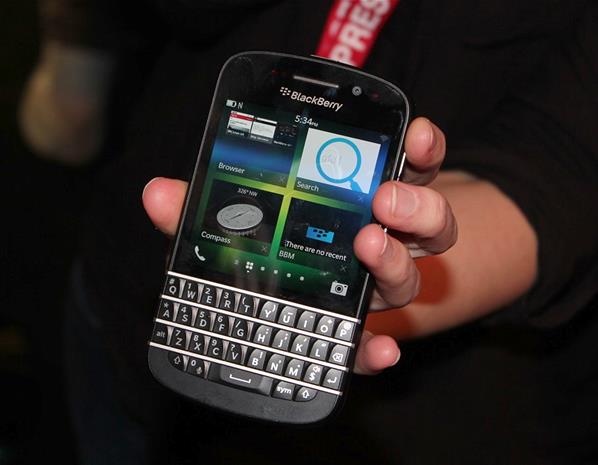 Dien thoai ban phim QWERTY sap tuyet chung tai VN hinh anh