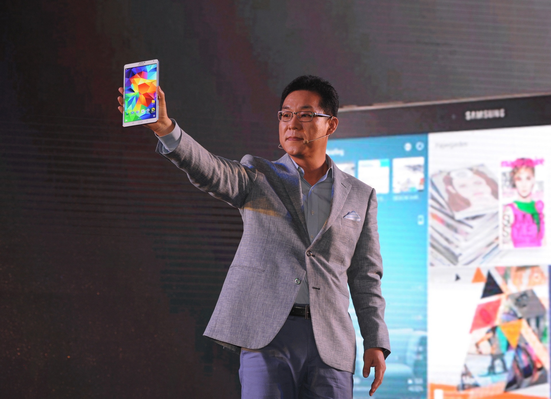 Samsung mang thach thuc lon nhat cua iPad den VN hinh anh