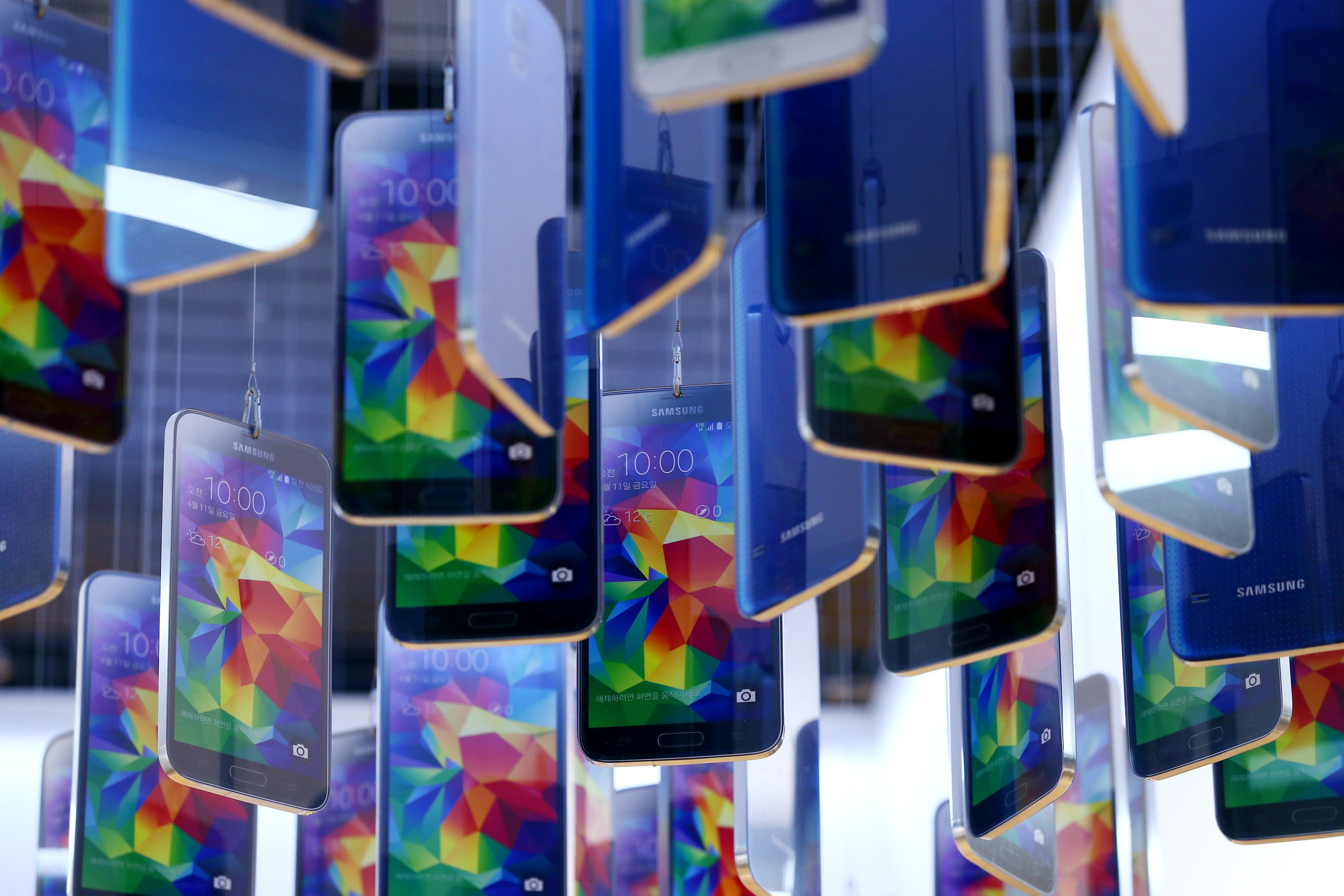 Galaxy Note 4 se canh tranh voi iPhone 6 man hinh lon hinh anh