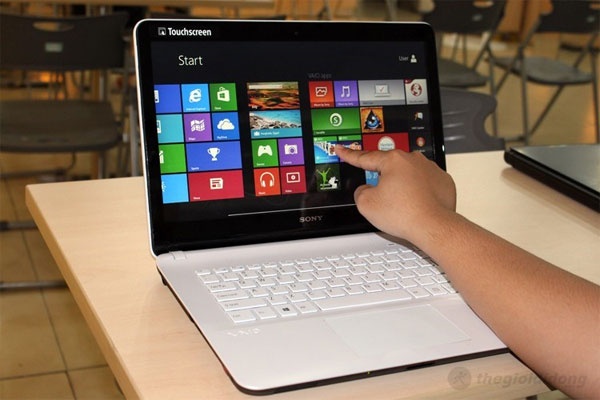 6 laptop man hinh cam ung gia re tai VN hinh anh