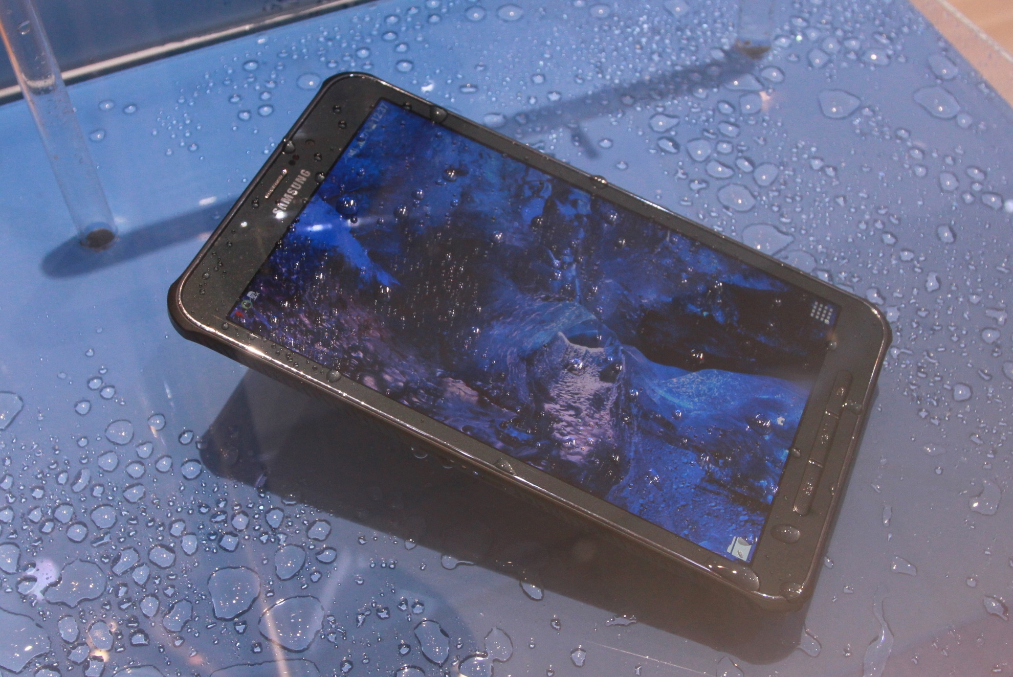 Tính năng chính được Samsung quảng cáo tại IFA cho Galaxy Tab Active là chống nước.