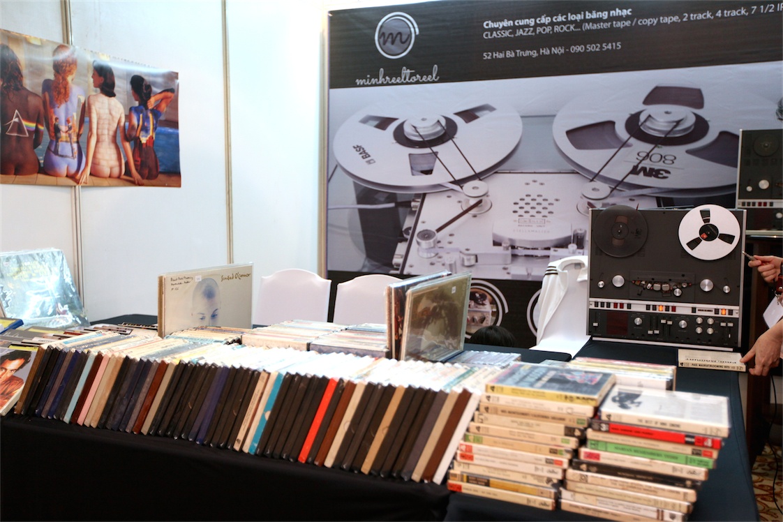 Bang coi va nhung dan am thanh khung o AV Show 2014 hinh anh