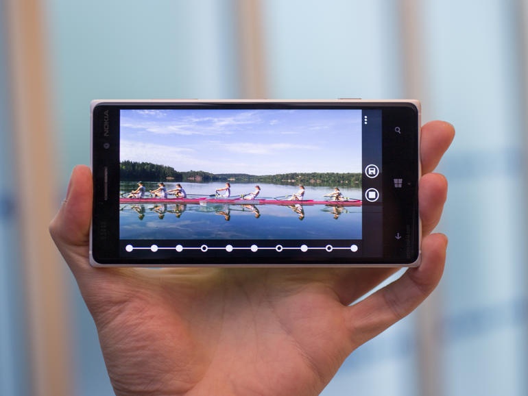 Nokia Lumia 830 chinh hang gia 7,99 trieu tai VN hinh anh