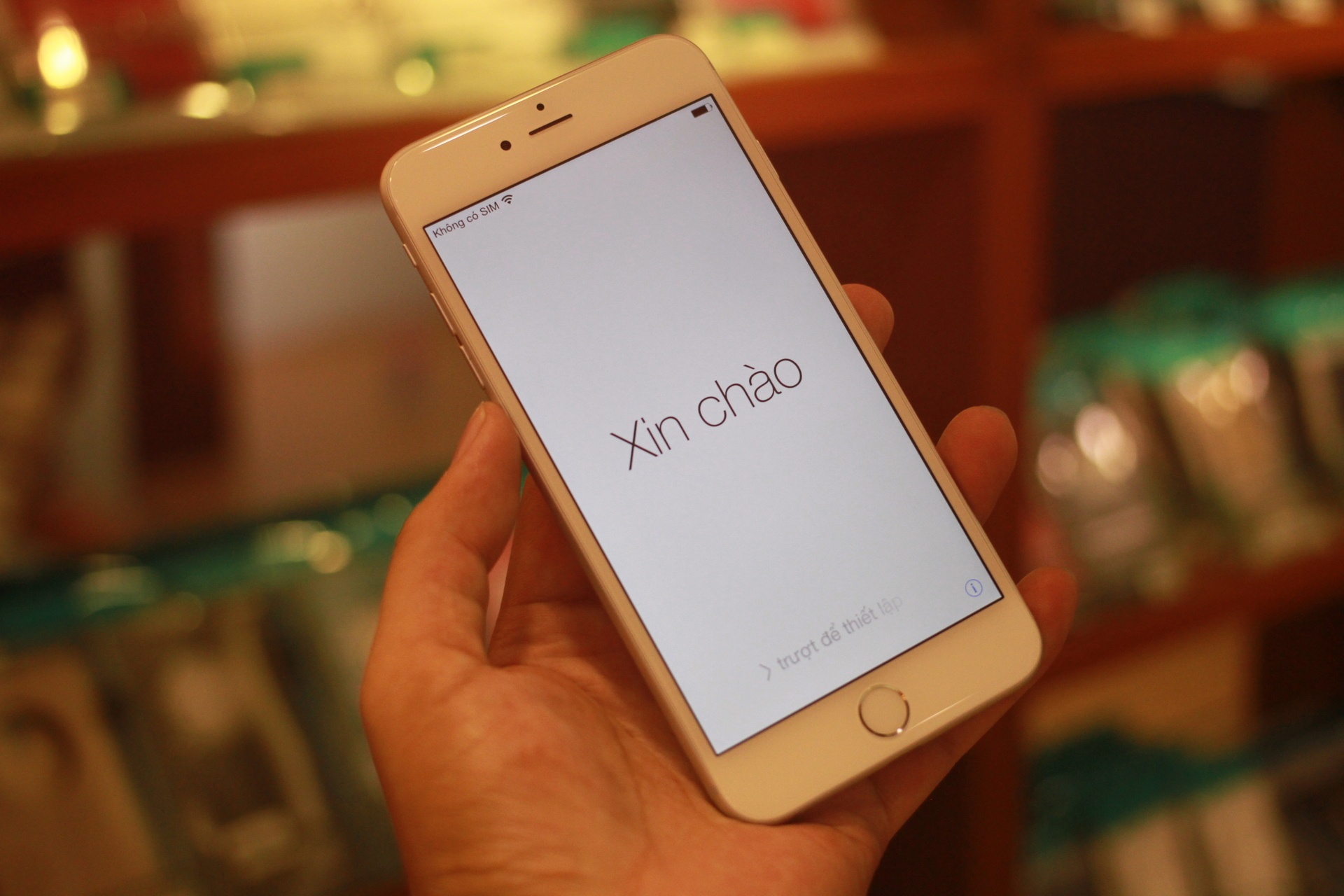 Cam nhan nhanh iPhone 6 Plus dau tien o Viet Nam hinh anh