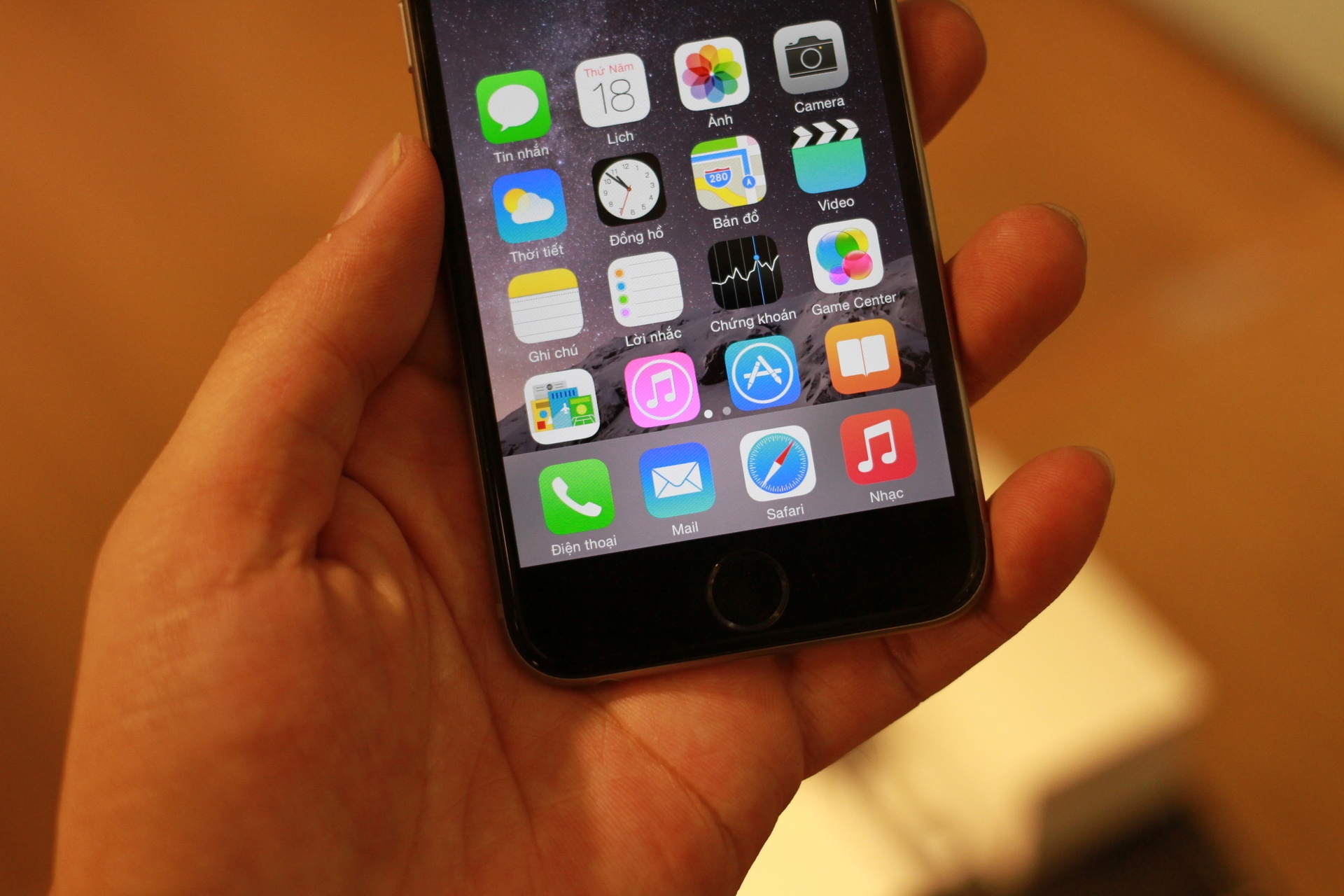 Cam nhan nhanh iPhone 6 dau tien o Viet Nam hinh anh