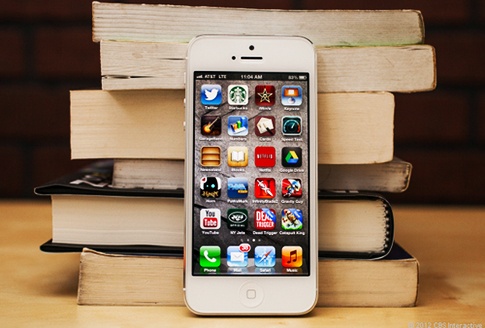 Nhung tinh nang chinh tren 8 doi iPhone hinh anh