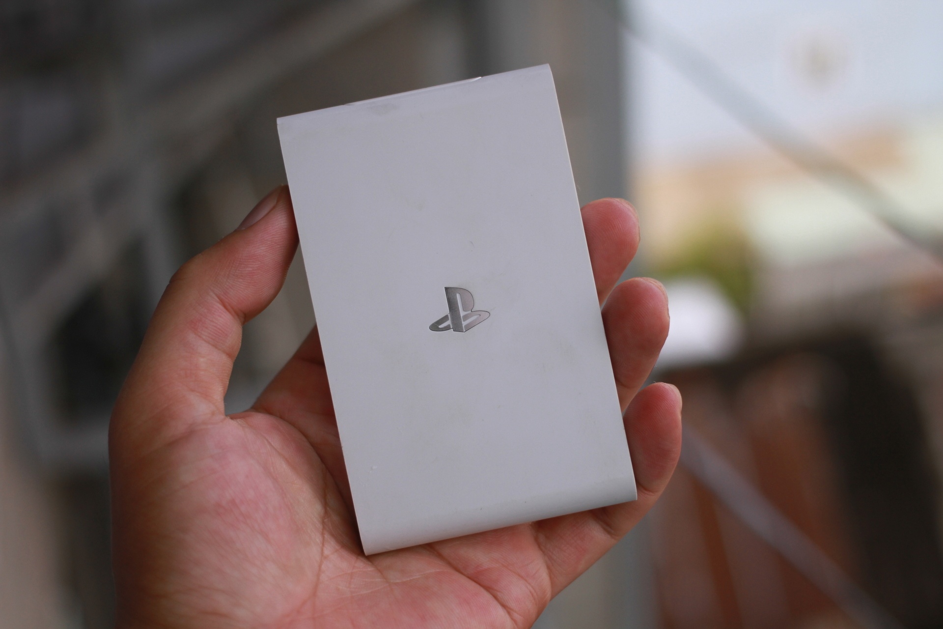 Thiết kế của Vita TV nhỏ gọn trong lòng bàn tay.