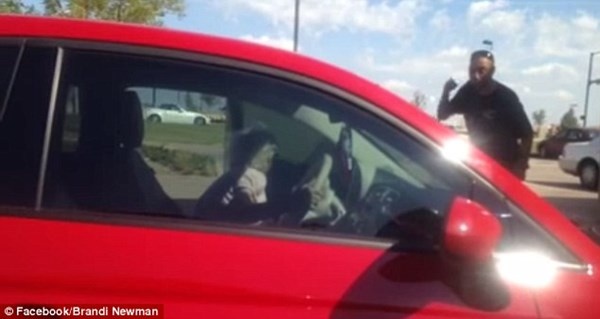 Cu ba an xin tau o to hon 400 trieu gay soc hinh anh