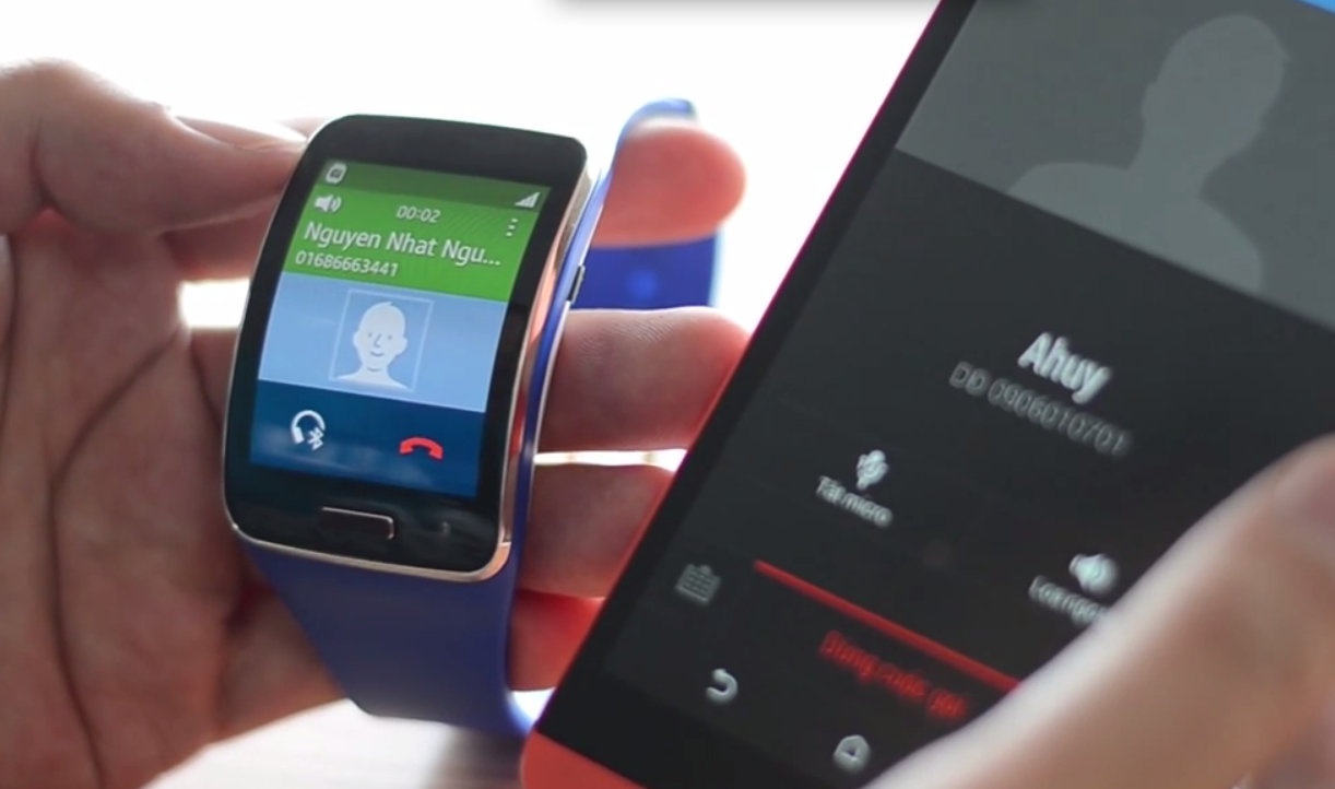 Thu goi dien tren Samsung Gear S gia 7,99 trieu sap ban o VN hinh anh