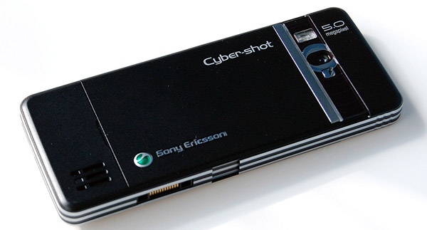 Sony Ericsson C902 - dien thoai giau camera vang bong o VN hinh anh