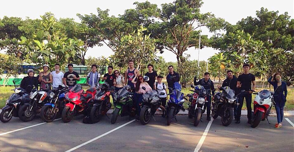 Nhung mau xe huyen thoai cua mot cau lac bo o Sai Gon hinh anh