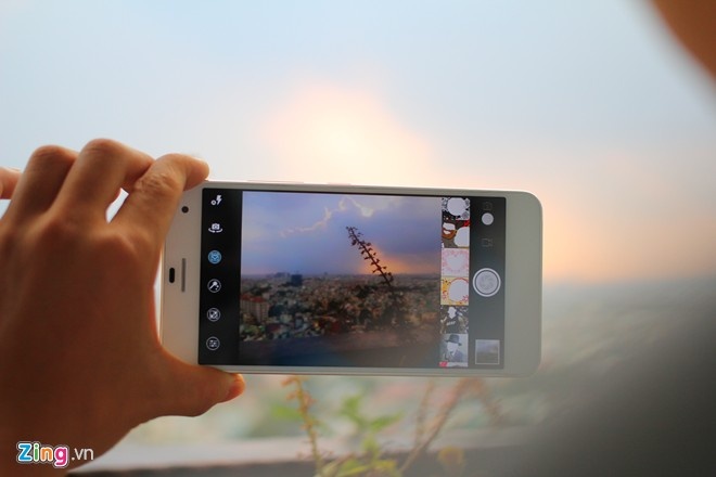 Danh gia Mobiistar Prime 558: May dep va cau hinh manh hinh anh