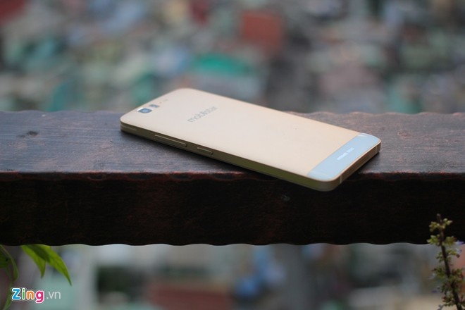 Video danh gia Mobiistar Prime 558 hinh anh