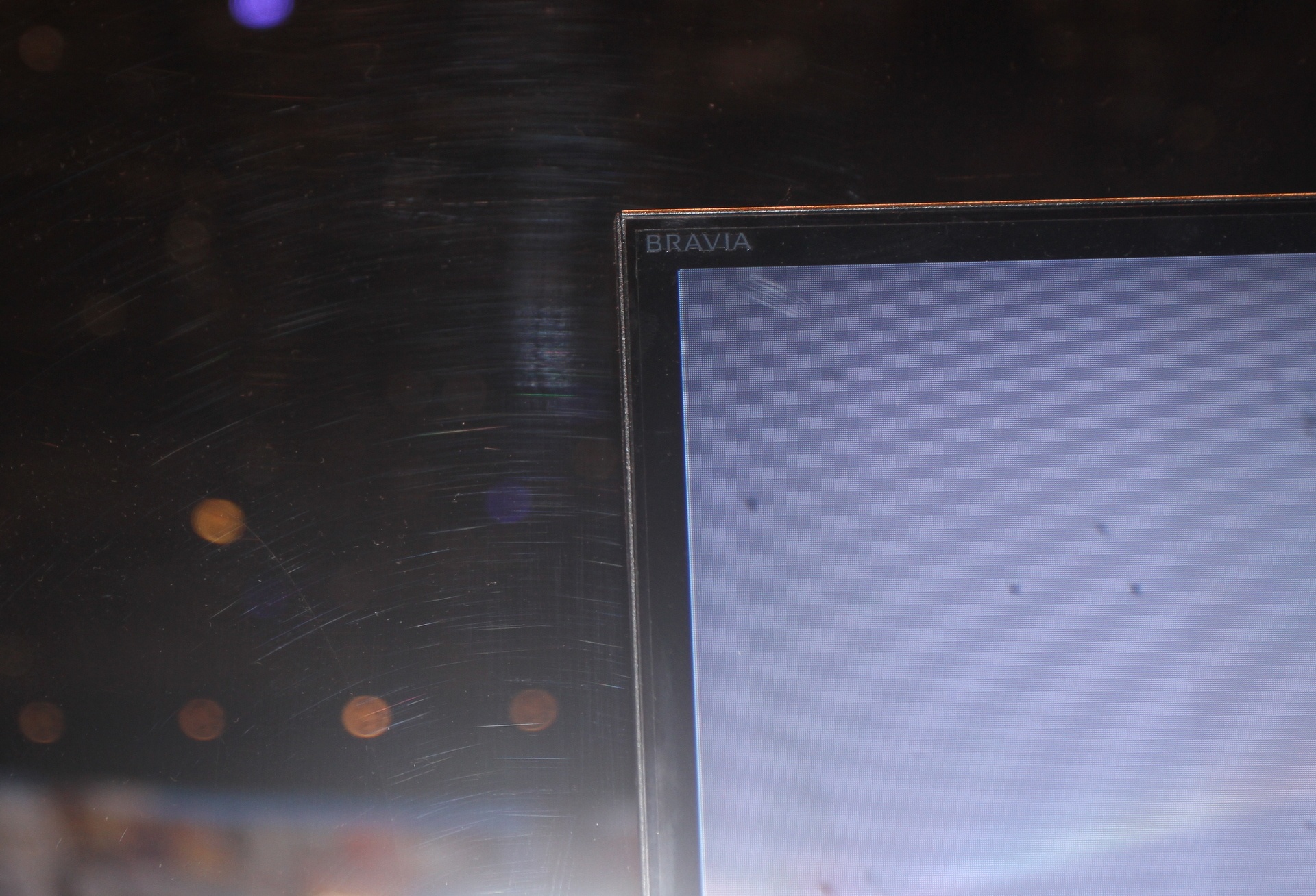 Viền của sản phẩm có độ mỏng vừa phải.