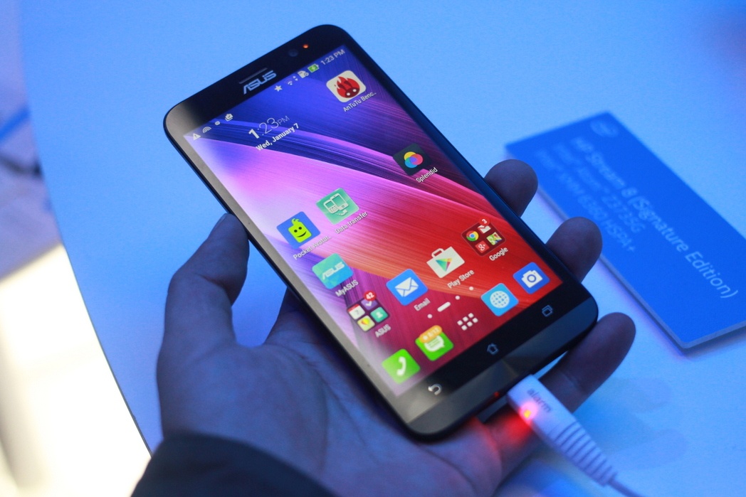 Trai nghiem Zenfone 2: Man hinh dep, cau hinh manh hinh anh