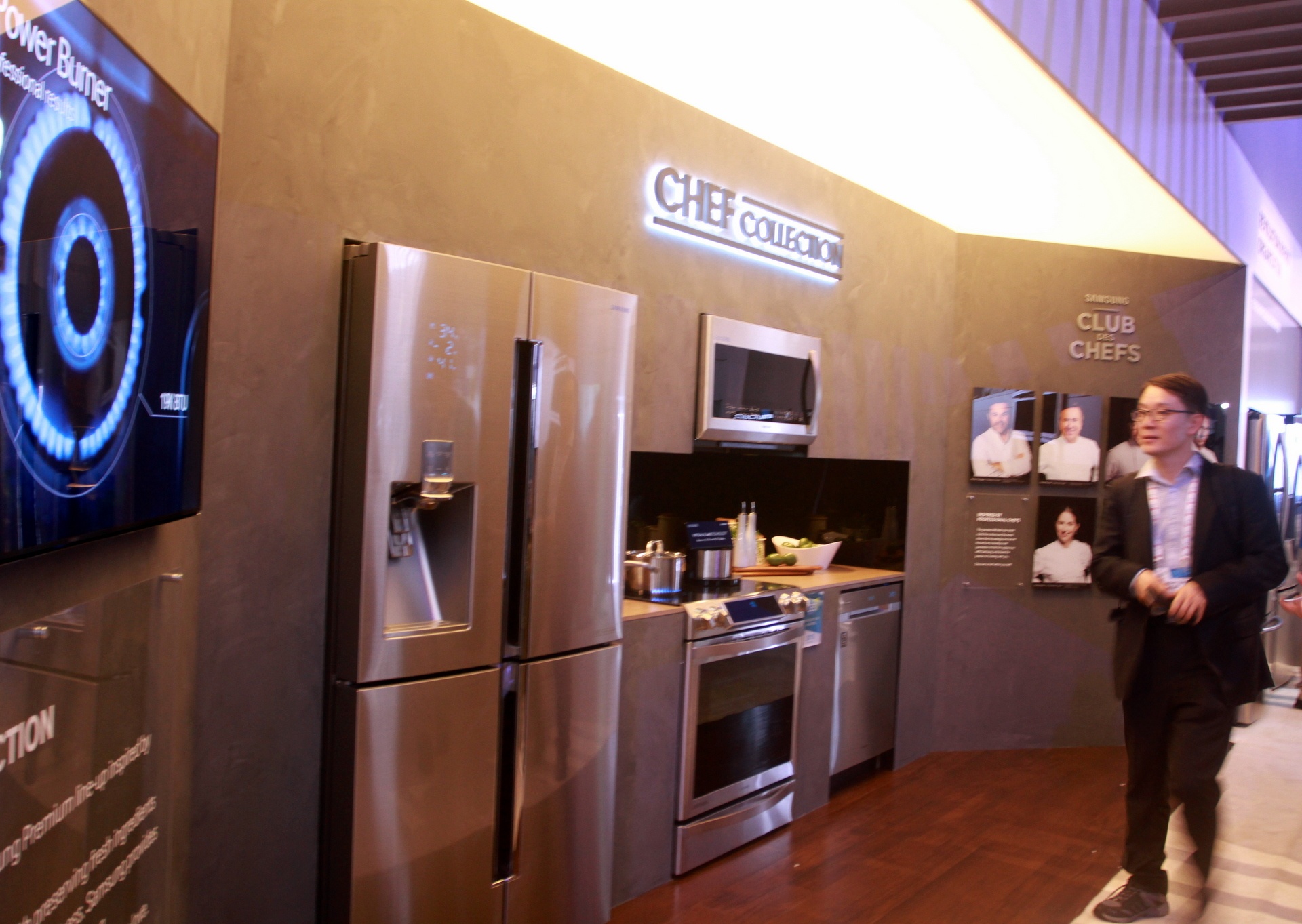 Bộ sưu tập nhà bếp Chef gây ấn tượng tại CES 2015. Ảnh: Quốc Huy.