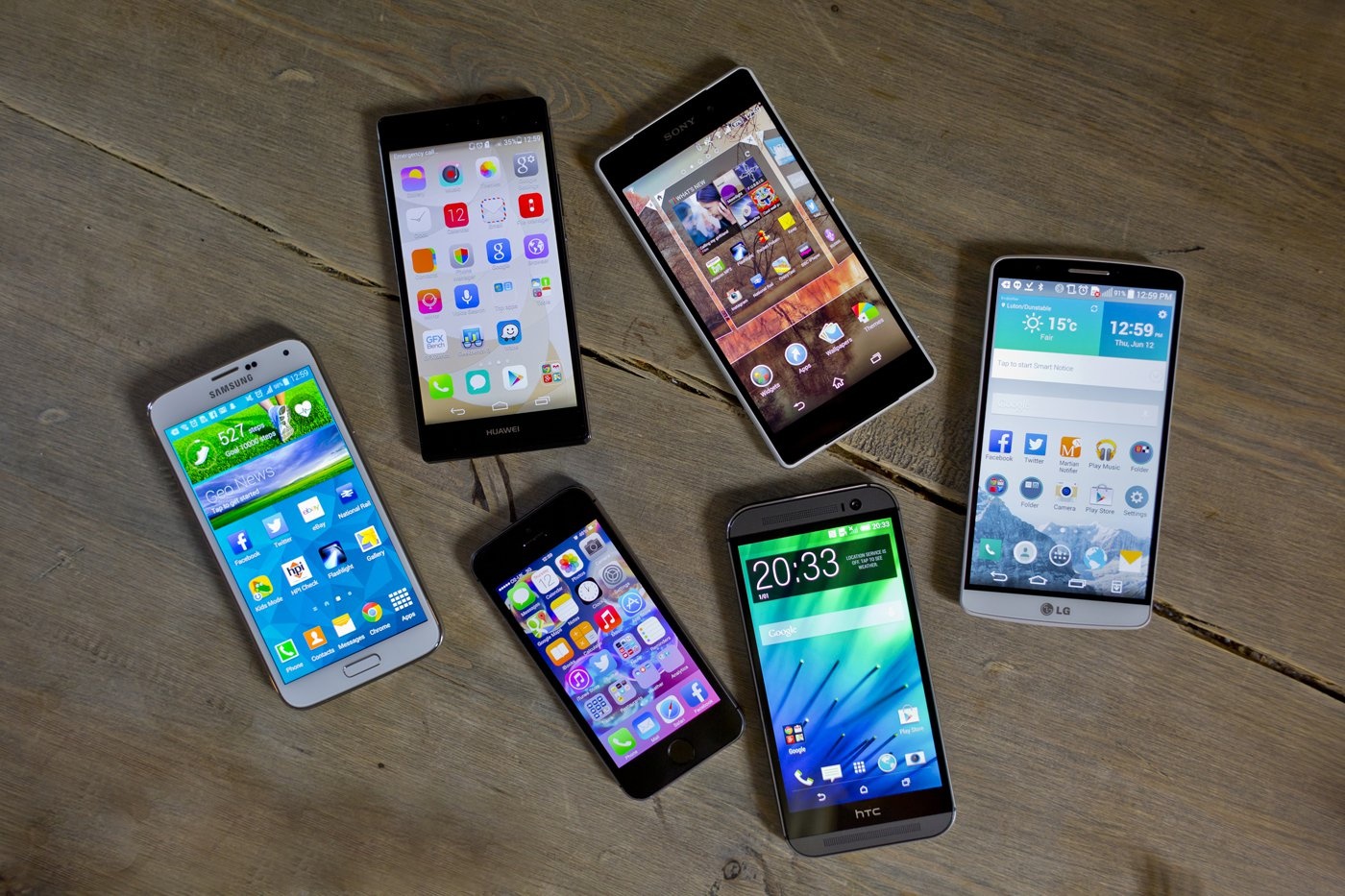 10 smartphone on ao nhat nam Giap Ngo hinh anh