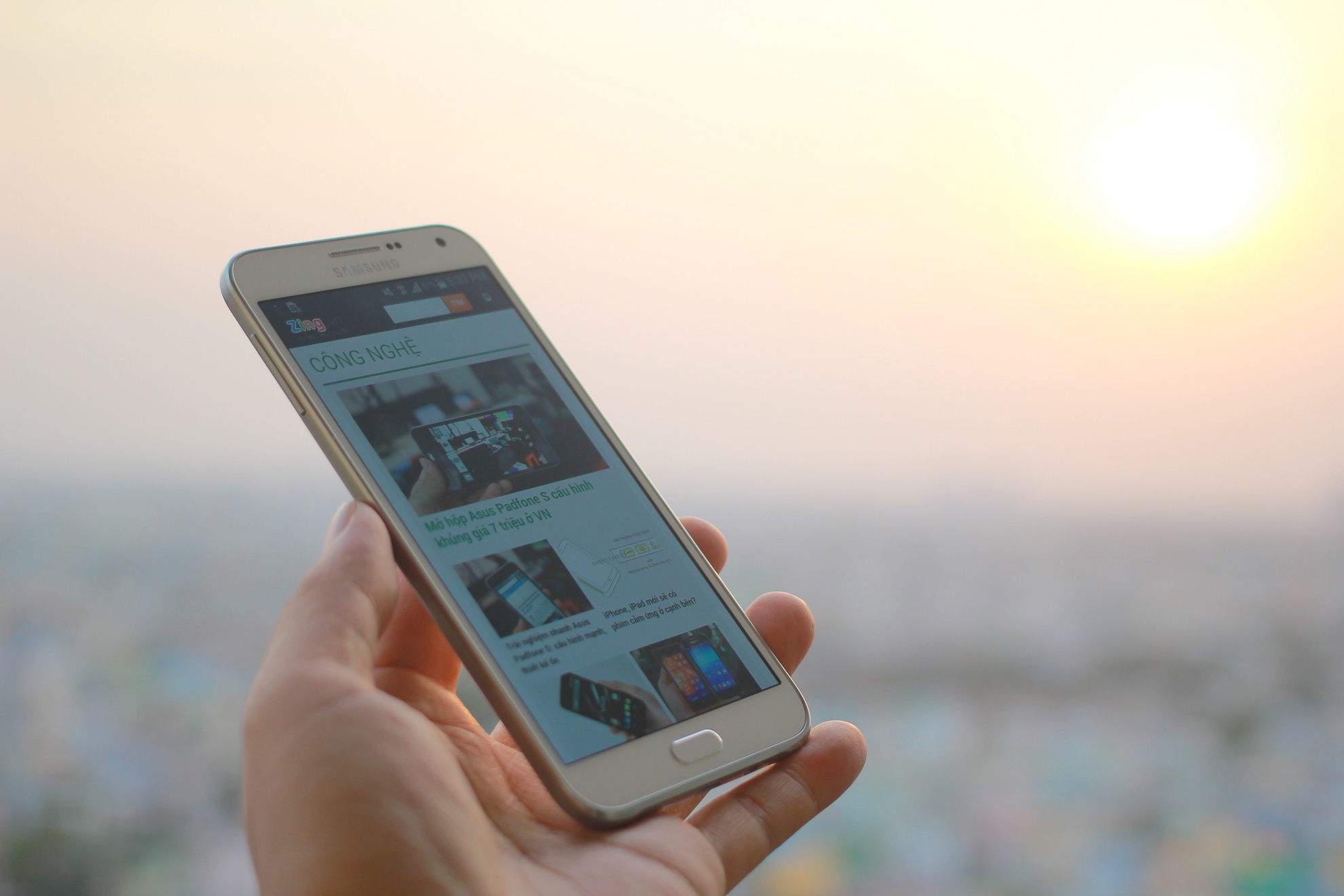 Danh gia Samsung Galaxy E7 hinh anh