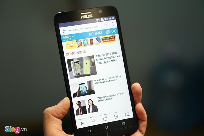 Trai nghiem nhanh Zenfone 2 xach tay o Viet Nam hinh anh