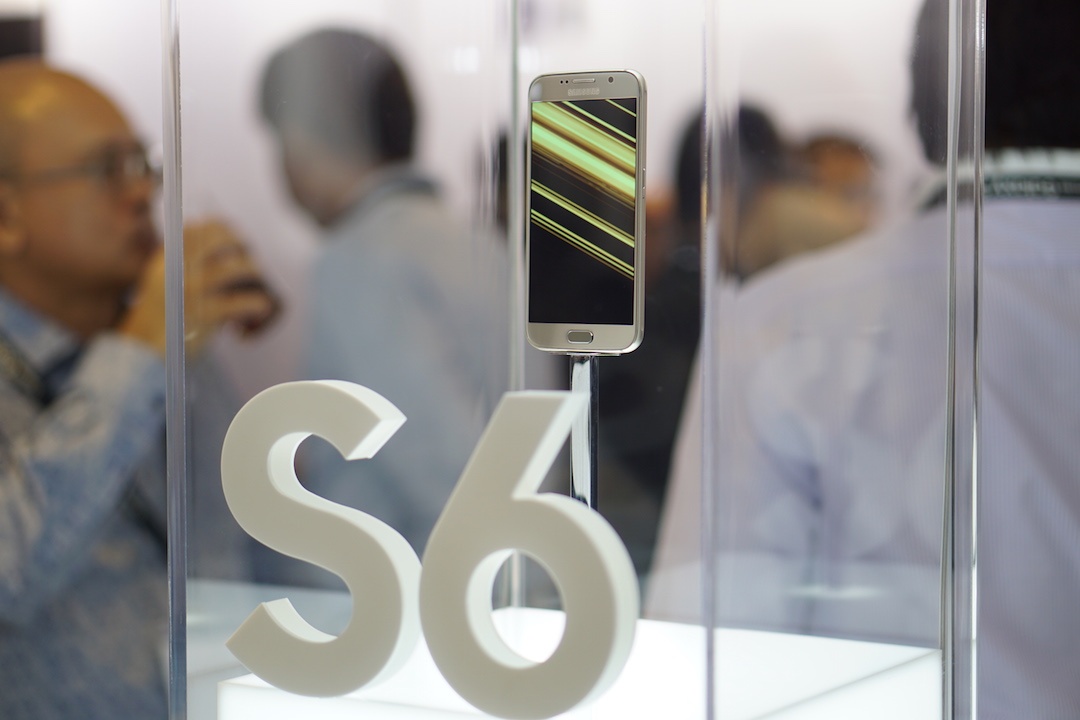Samsung mang Galaxy S6 va S6 Edge den Dong Nam A hinh anh