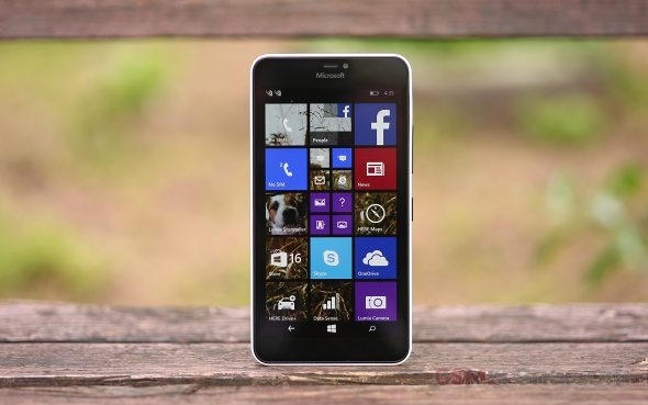 Nhung smartphone chup anh selfie tot nhat dau 2015 hinh anh