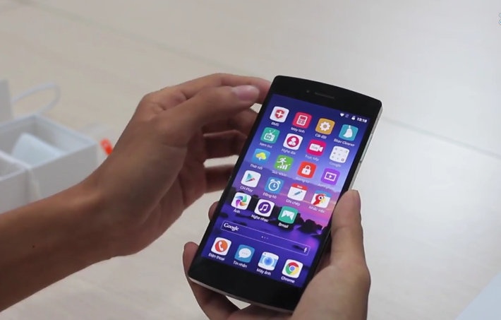 Dap hop Bphone thuong mai tai Sai Gon hinh anh