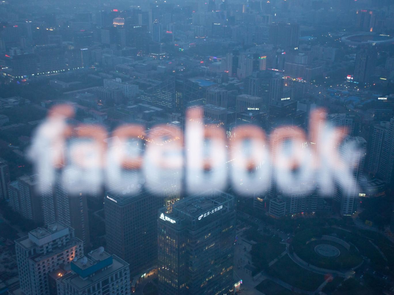 Facebook sap mang tai Viet Nam hinh anh