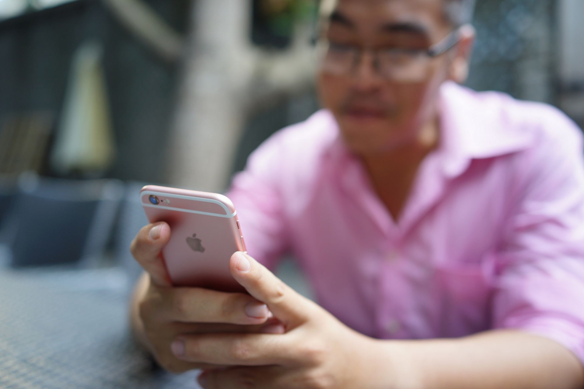 Offline gap iPhone 6S o Sai Gon hinh anh