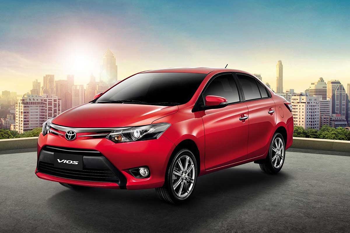 Toyota van dan dau, nhung luong ban da giam hinh anh
