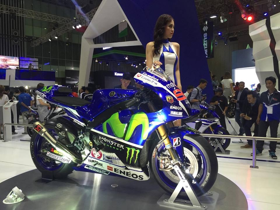 Trien lam xe may 2016: Sieu xe dua Yamaha den Viet Nam hinh anh