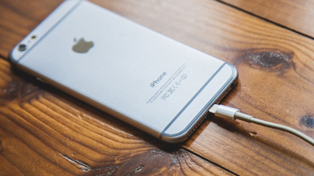 4 bi kip de sac dien thoai nhanh hon hinh anh