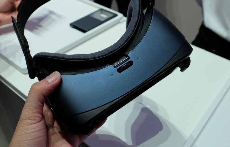 Anh thuc te Samsung Gear VR cho Galaxy Note 7 hinh anh