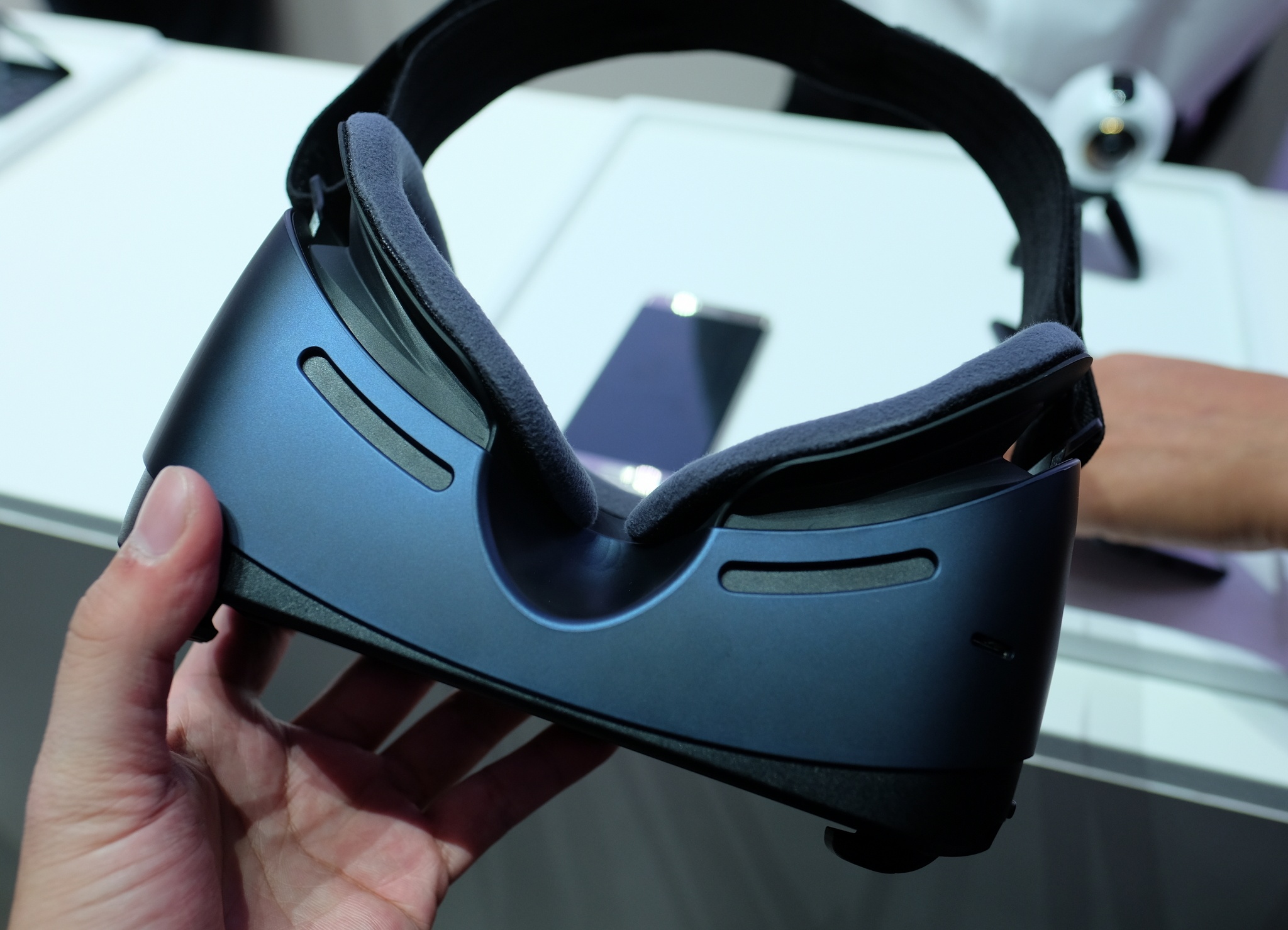 Samsung Gear VR cho Galaxy Note 7 anh 2