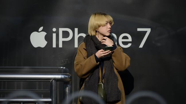 Vi sao 2017 duoc coi la nam cach mang cua smartphone hinh anh