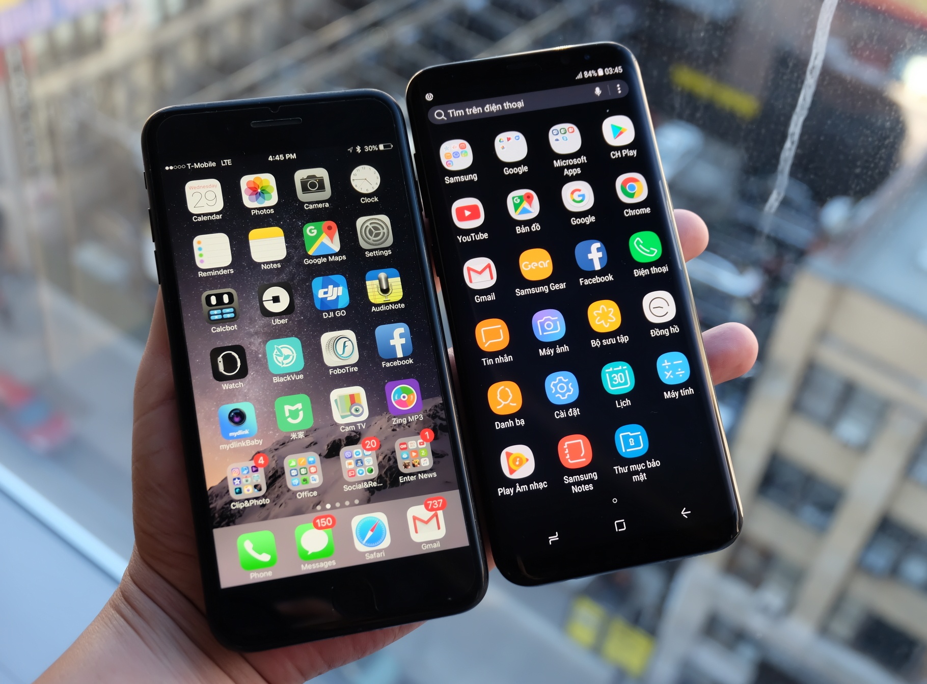 Galaxy S8+ so iPhone 7 Plus anh 2