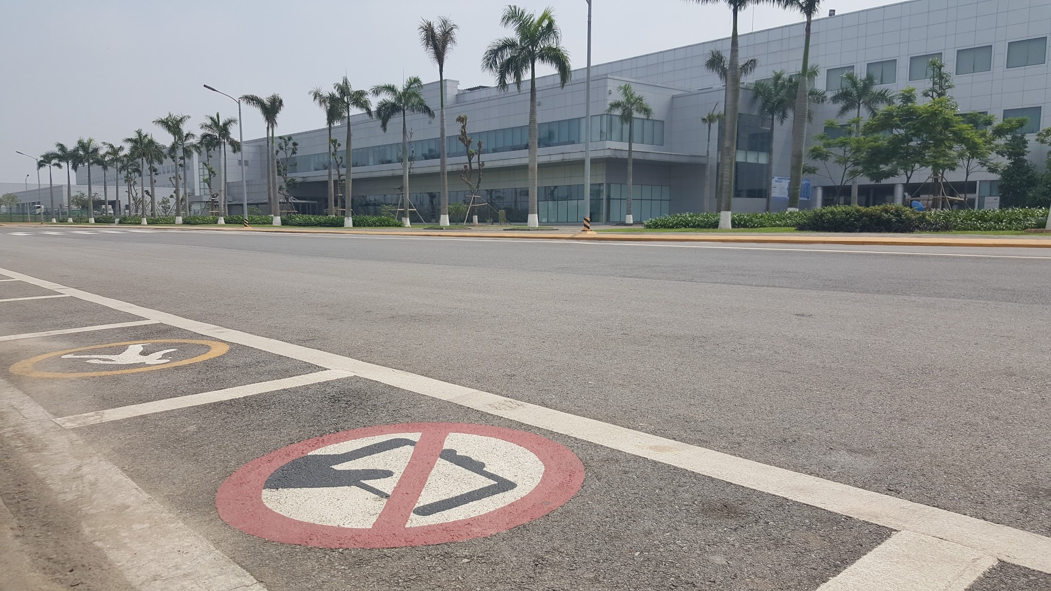 Nha may san xuat Galaxy S8 Thai Nguyen anh 1