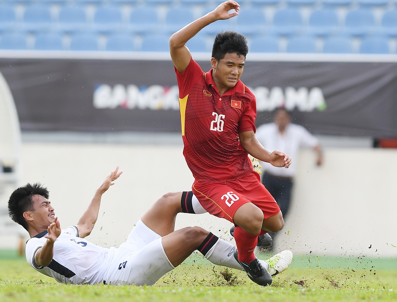 Viet Nam thua Thai Lan Sea games 29 anh 31